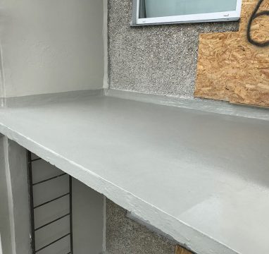 Rõdude remont ja renoveerimine Võlvi tänava korterelamu rõdude renoveerimine. Vedelplast rõdukate.